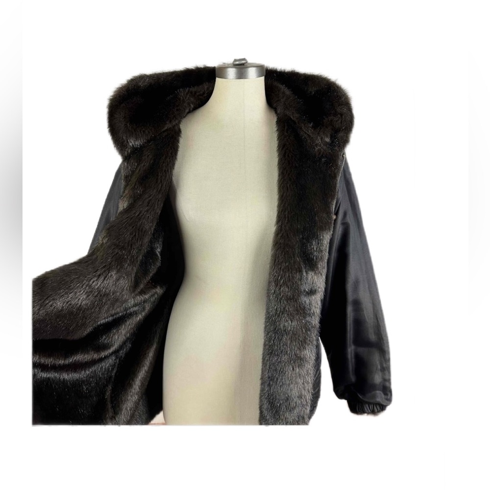 Charles Klein woman Luxurious Black Faux Fur Teddy Jacket